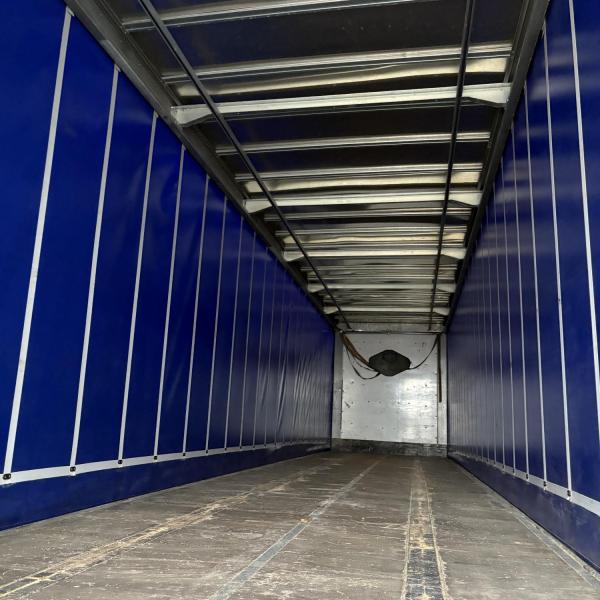 Cartwright 4.35 MT Triaxle Curtainsider