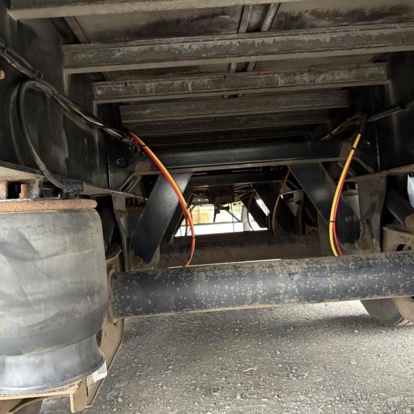 Cartwright 4.35 MT Triaxle Curtainsider