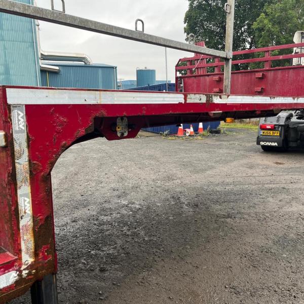 SDC 13.6MT Triaxle Stepframe Trailer