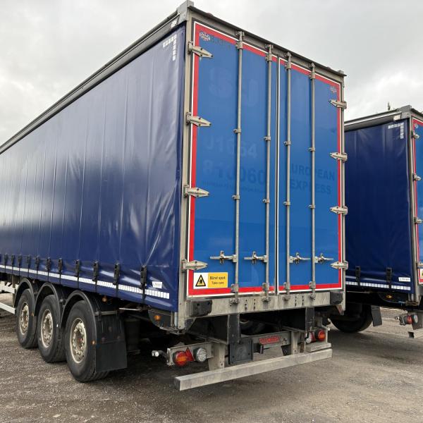 Cartwright 4.35 MT Triaxle Curtainsider