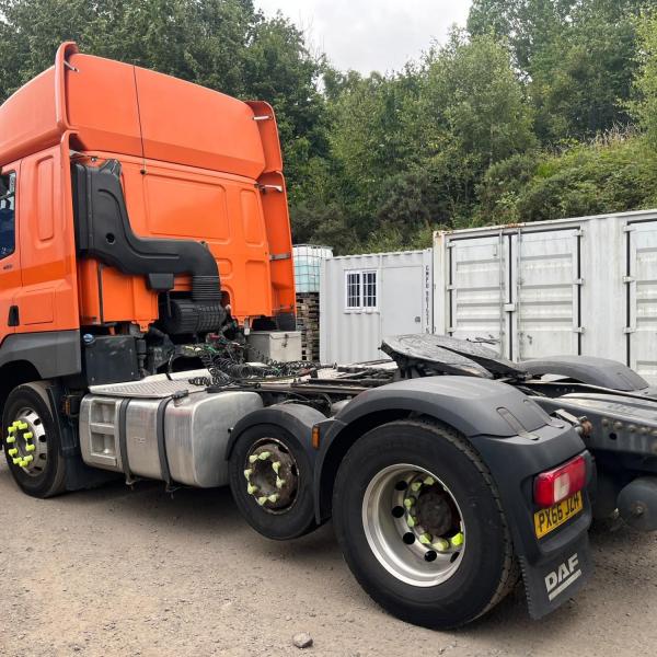 Daf 460 CF Space Cab