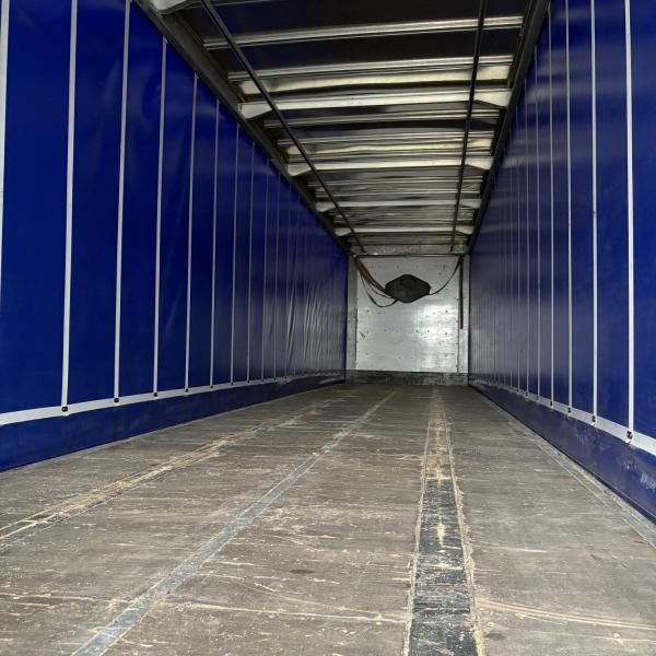 Cartwright 4.35 MT Triaxle Curtainsider