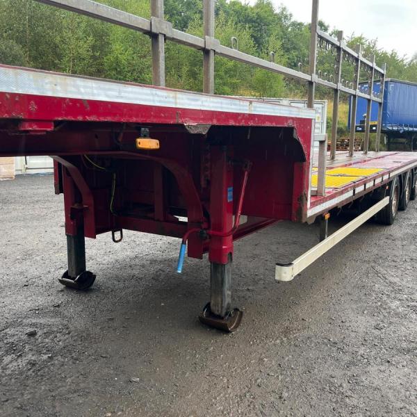 SDC 13.6MT Triaxle Stepframe Trailer