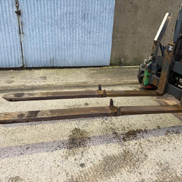 MOFFETT MOUNTY M5 25.3