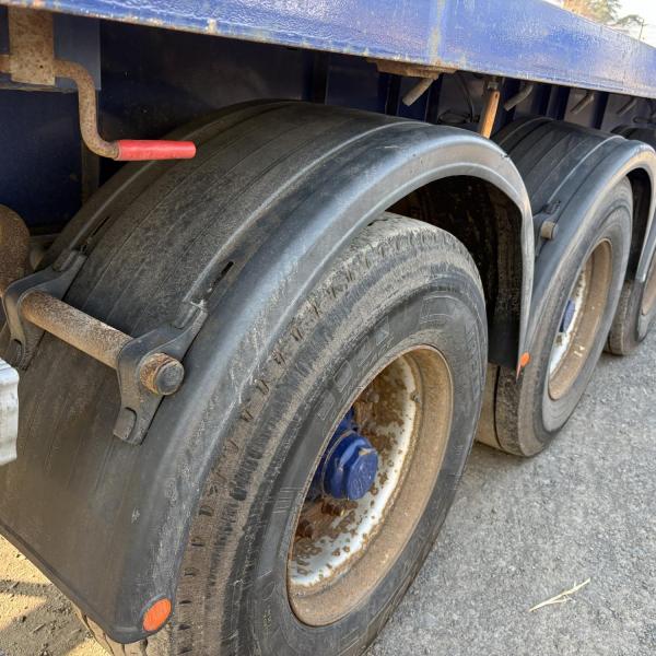 Dennison 13.6MT Triaxle PSK Flatbed Trailer