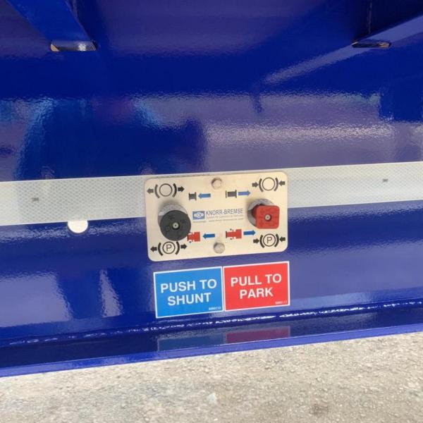 DENNISON 13.6 PSK FLAT TRAILER