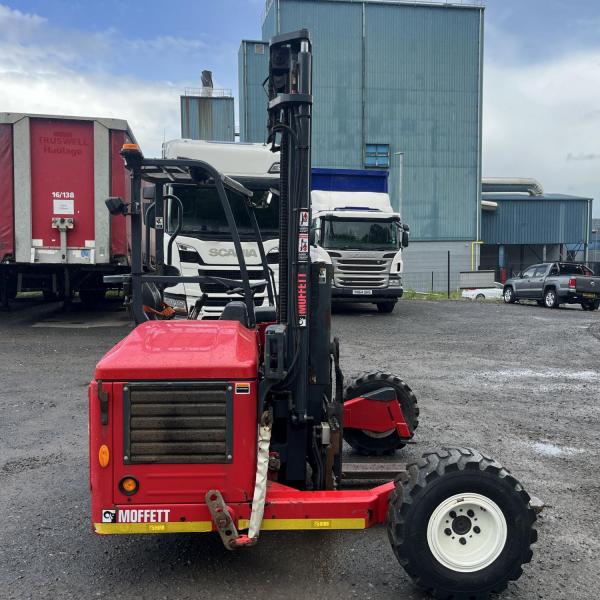 MOFFETT MOUNTY M4 20.3 Forklift