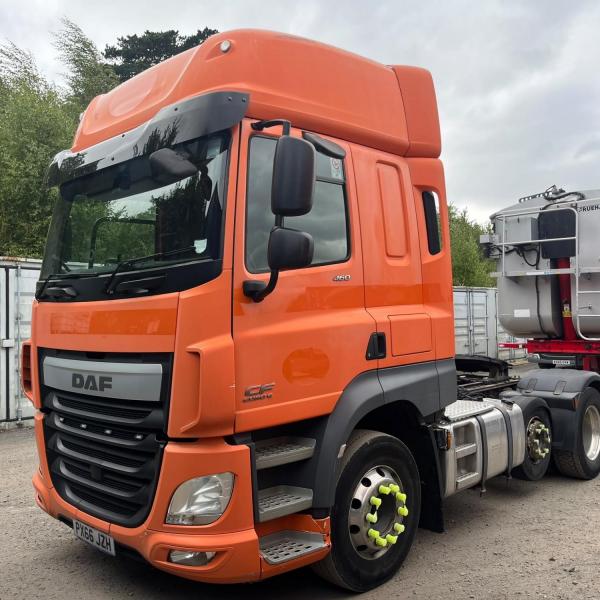 Daf 460 CF Space Cab