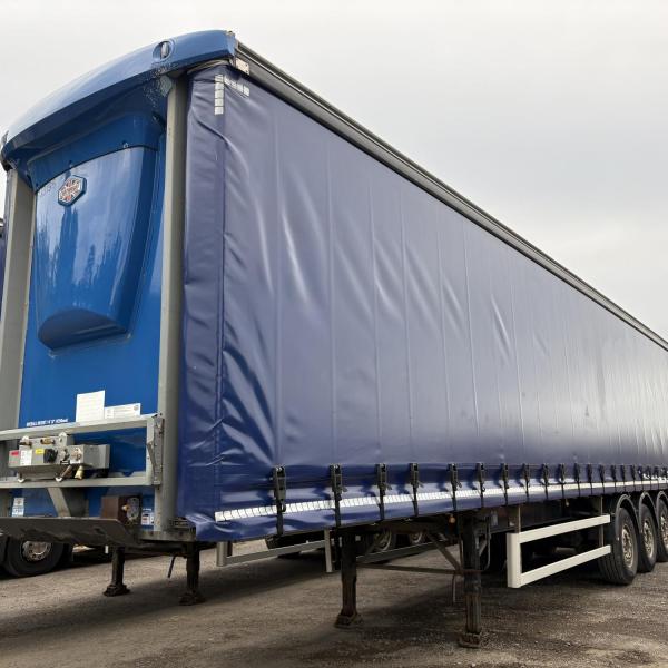 Cartwright 4.35 MT Triaxle Curtainsider