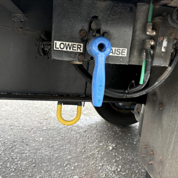 Cartwright 4.58MT Triaxle Curtainside Trailer
