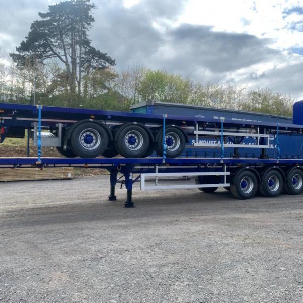 DENNISON 13.6 PSK FLAT TRAILER