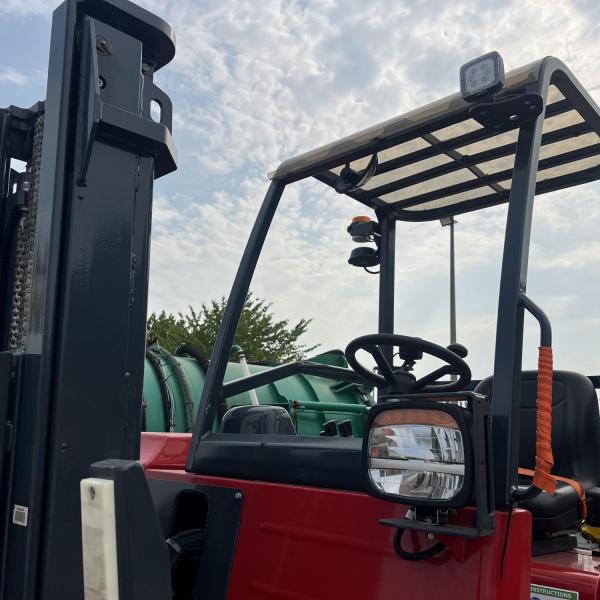 Moffett Mounty M8 30.3 NX