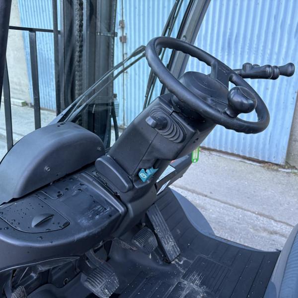 TOYOTA 2.5 TONNE DIESEL FORKLIFT