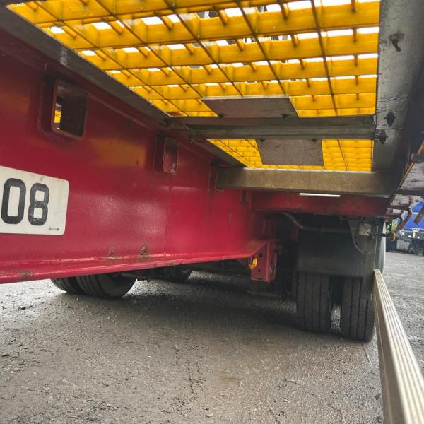 SDC 13.6MT Triaxle Stepframe Trailer