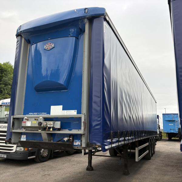 Cartwright 4.35 MT Triaxle Curtainsider