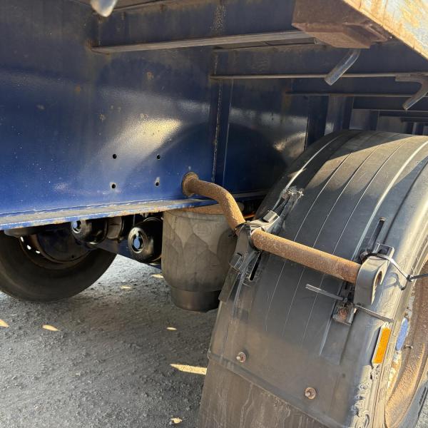 Dennison 13.6MT Triaxle PSK Flatbed Trailer